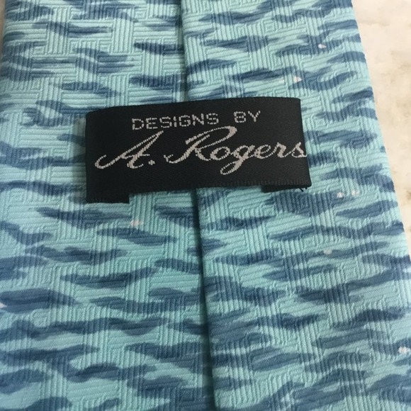 A. ROGERS TIE - Picture 4 of 6